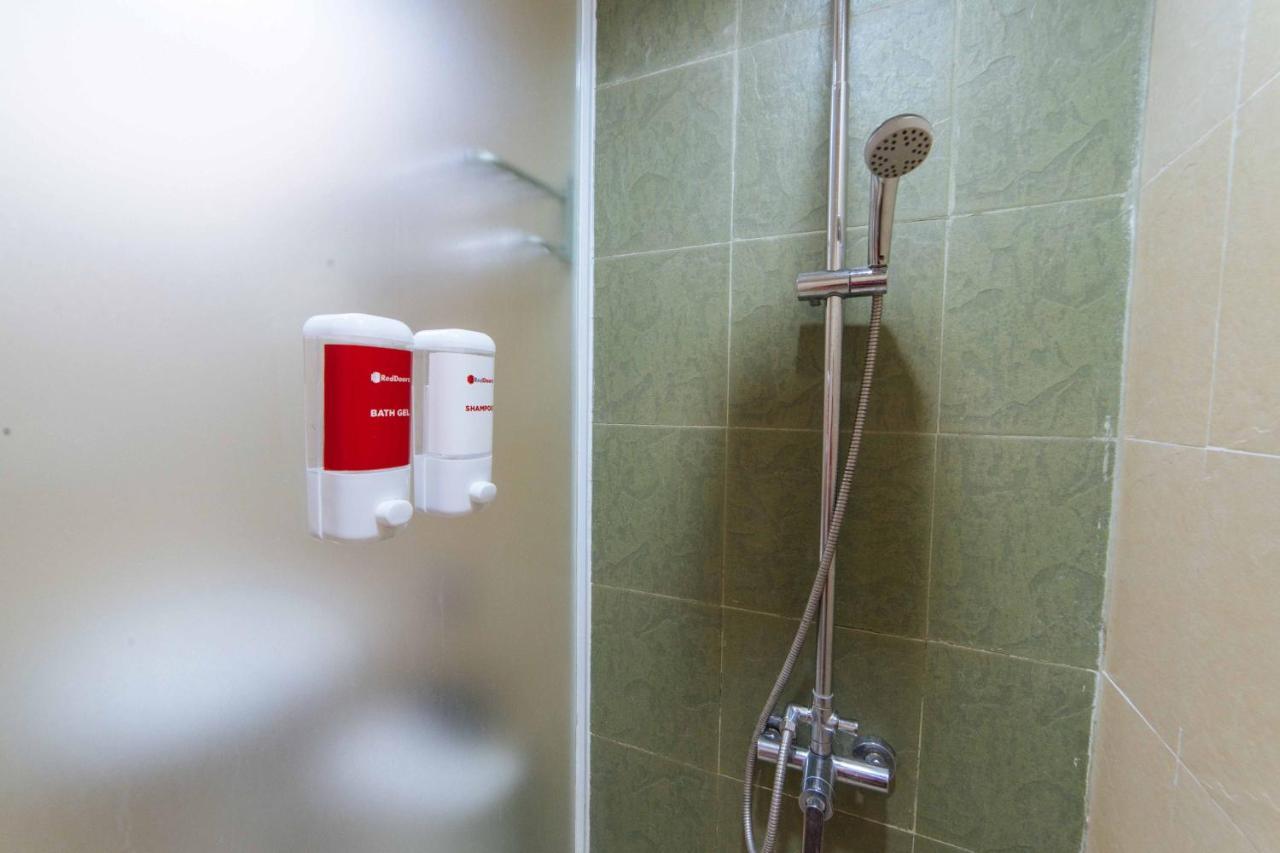 Reddoorz Premium @ The Ritz Garden Oases Hotel Davao Exterior photo